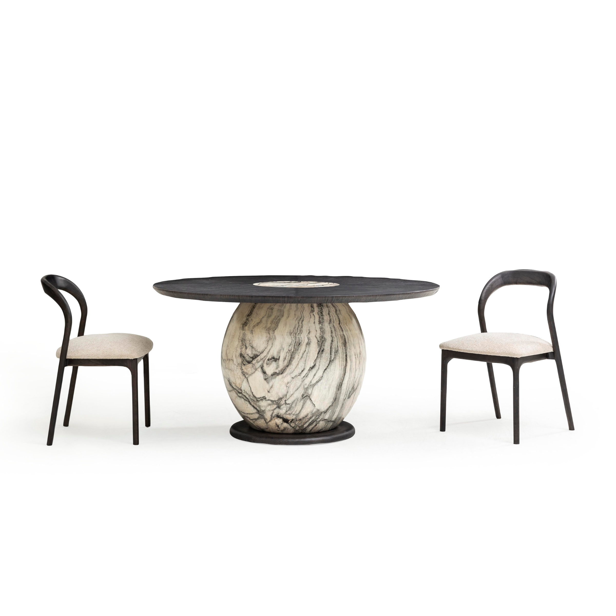 Masa de Dining, Gaia