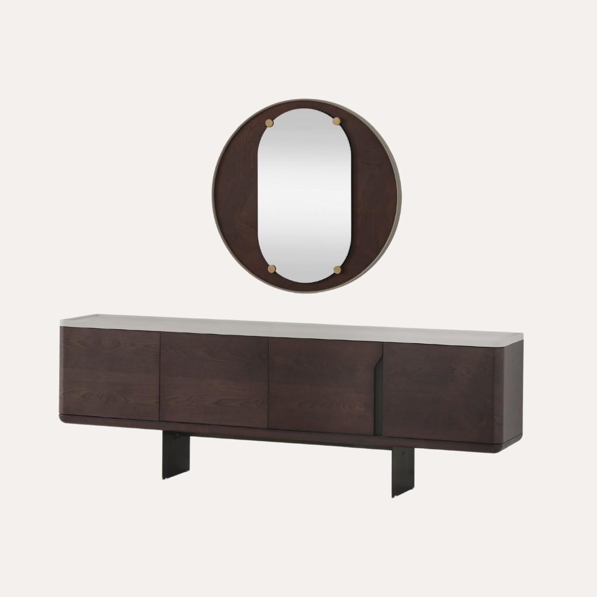 Comodǎ Cu Oglindǎ Modernǎ, Nova