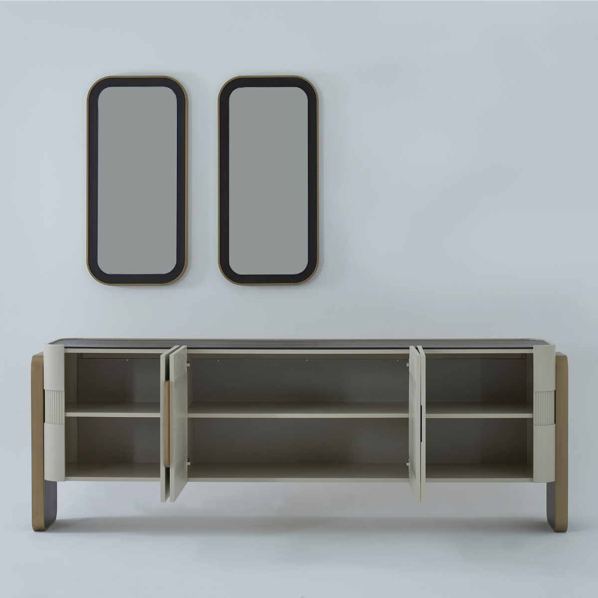 Comoda de Dining cu Oglinda, Moment