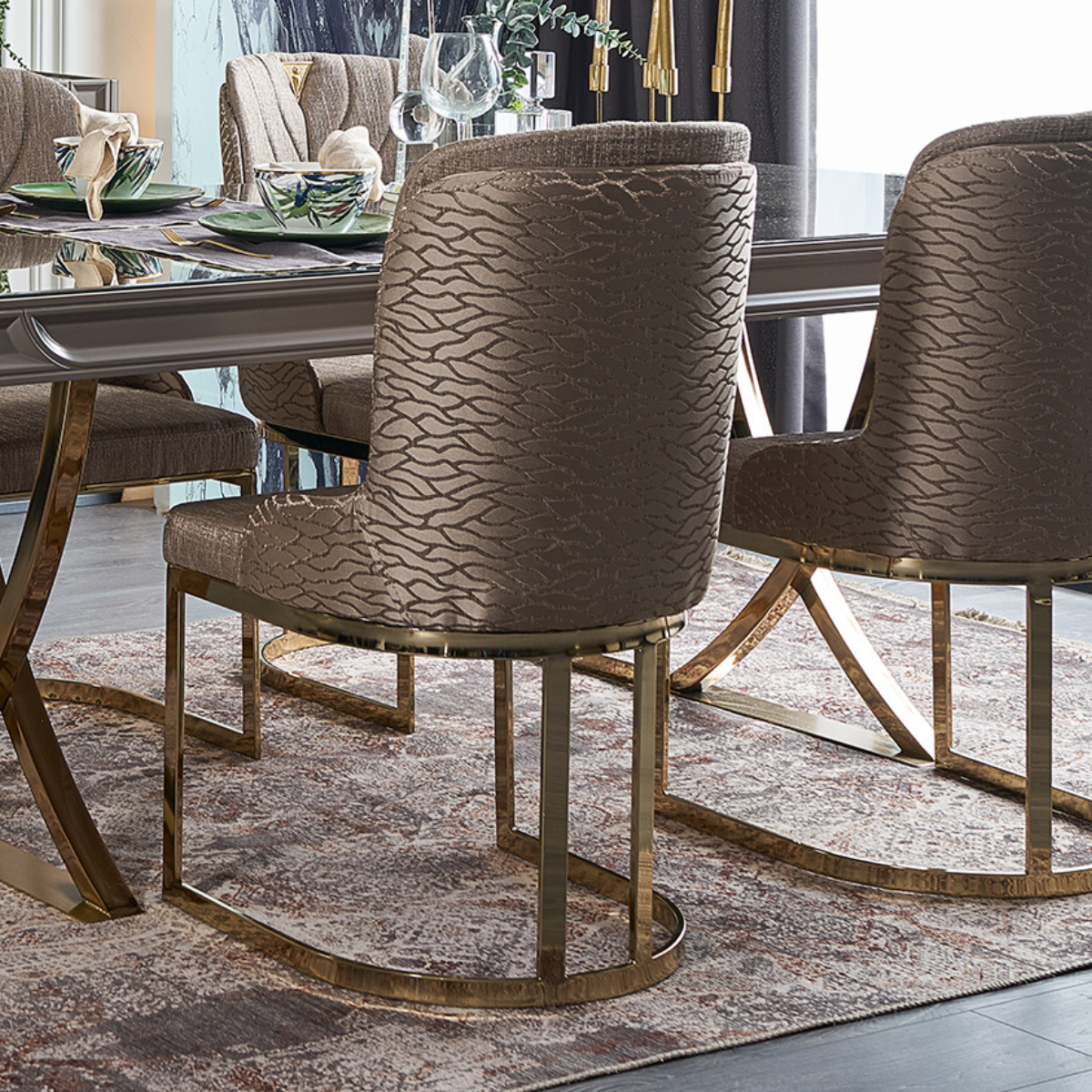 Colectia Moderna de Dining, Idol-Vals