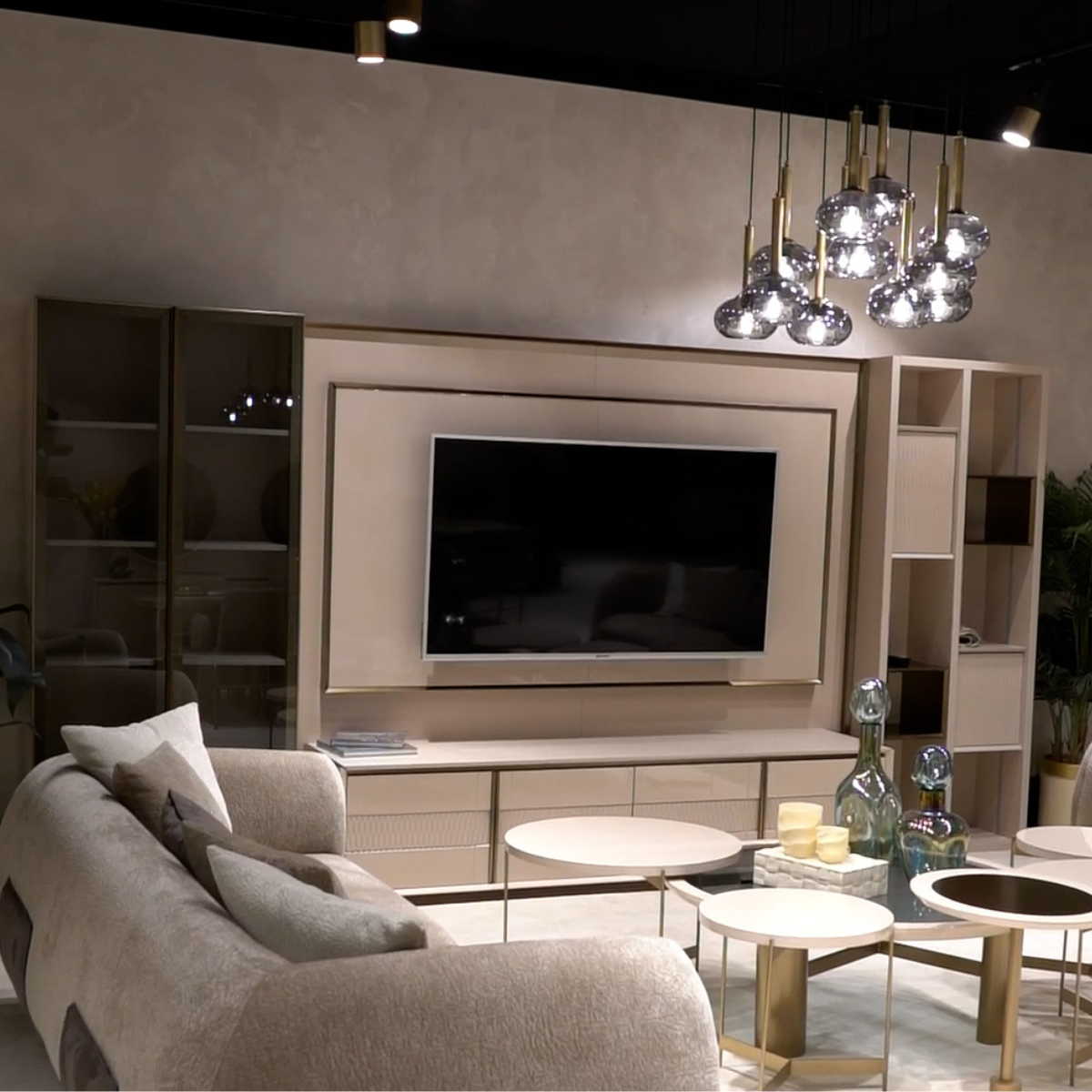 Colecția de Living si Dining de lux, Porto M