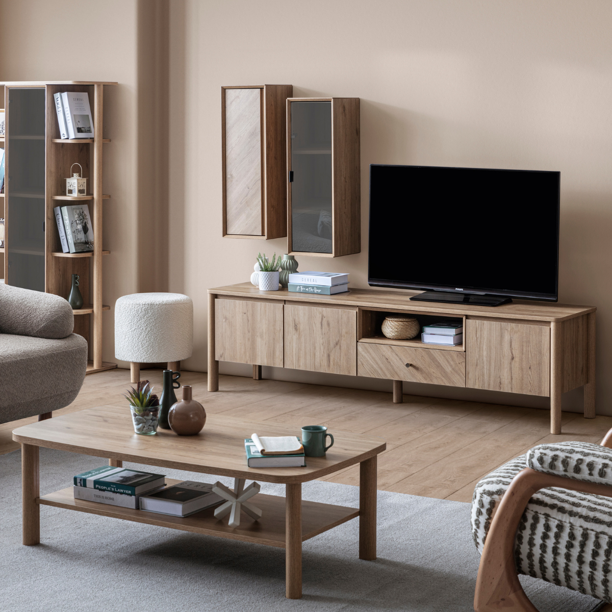 Colectia Moderna de Living si Dining, Mona