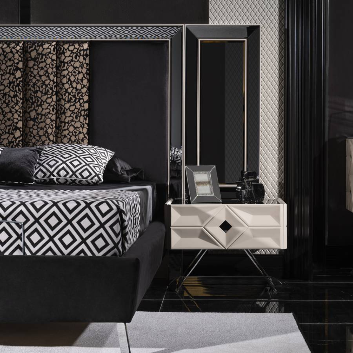 Dormitor de lux, Asus