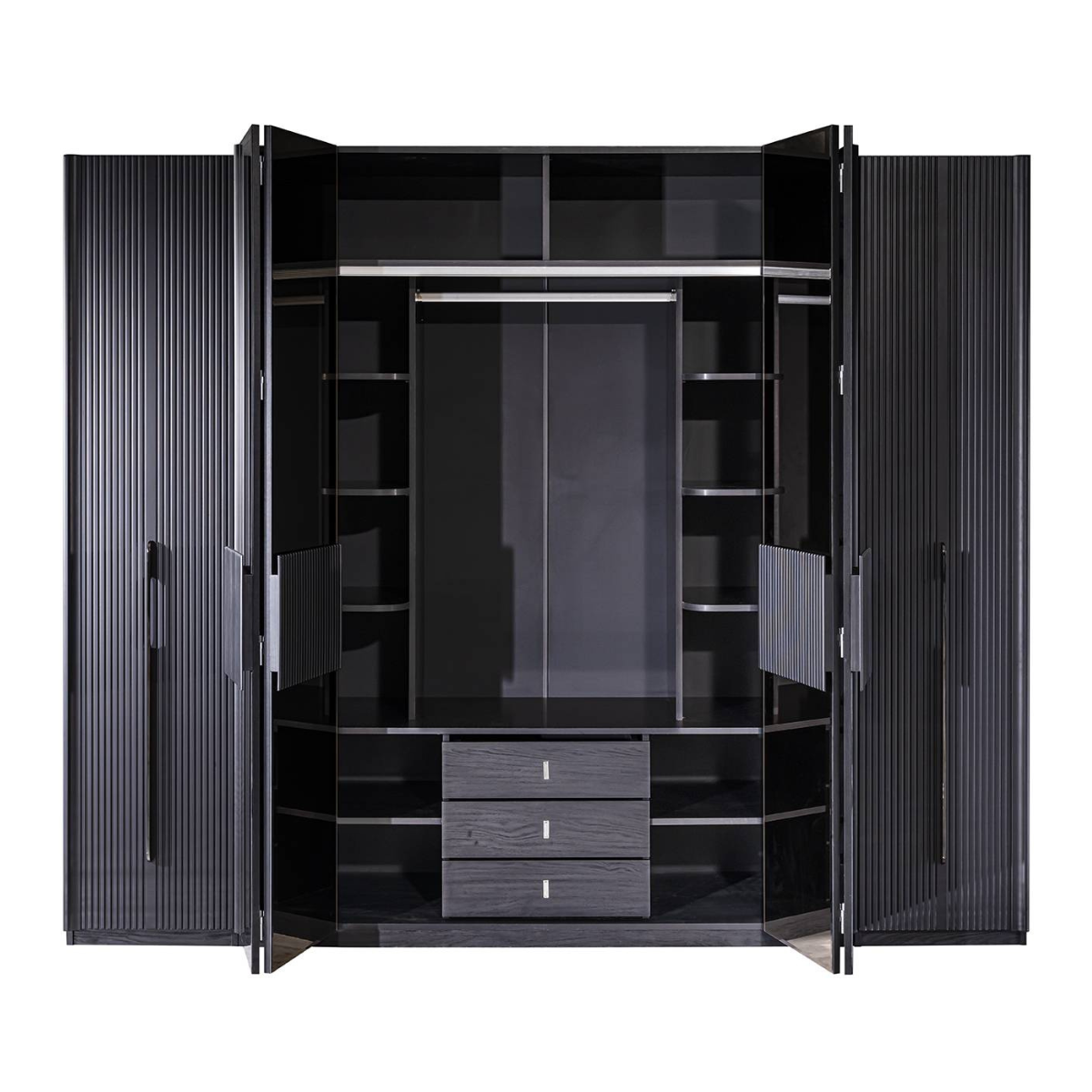 Dormitor de Lux, Lion