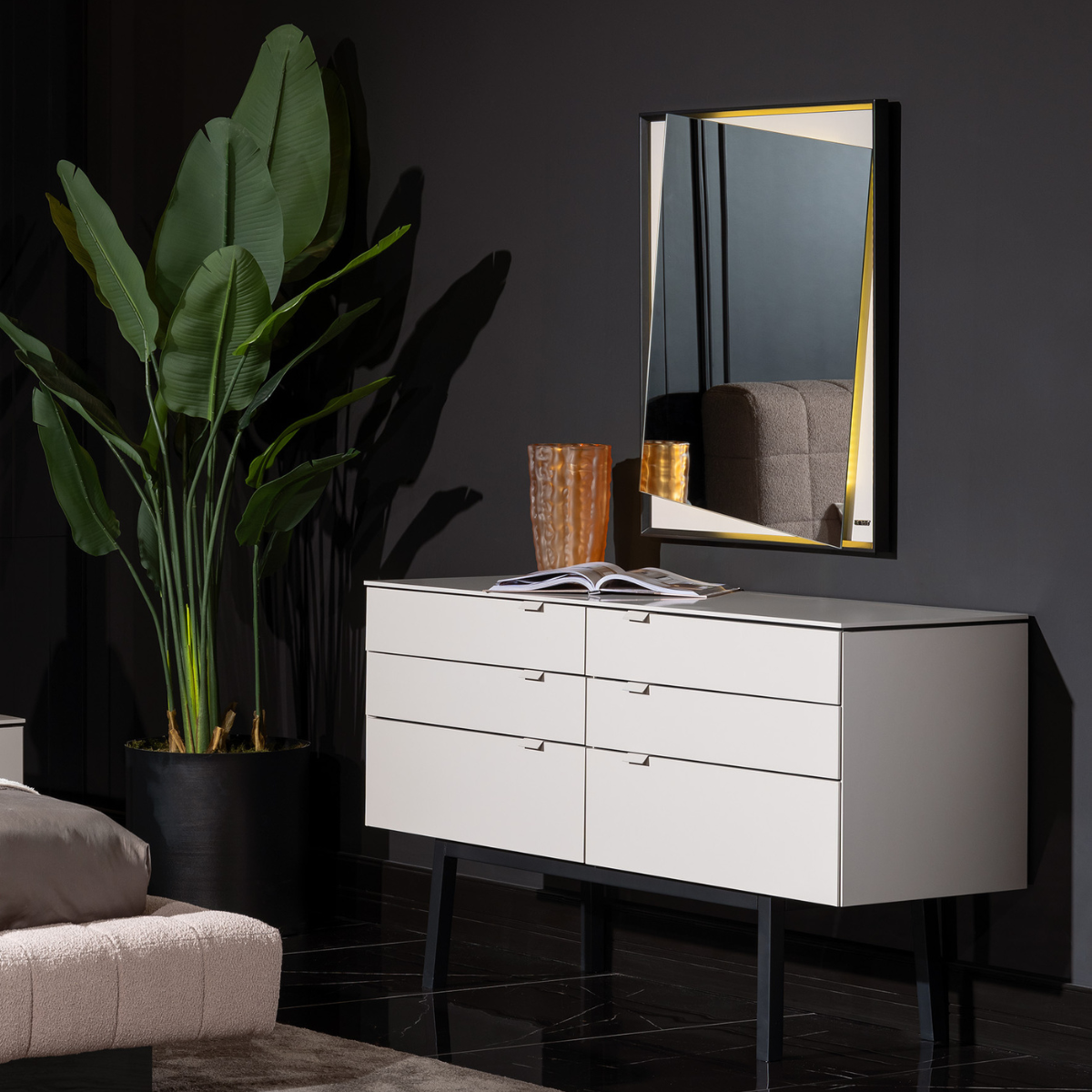 Dormitor Modern, Forenza