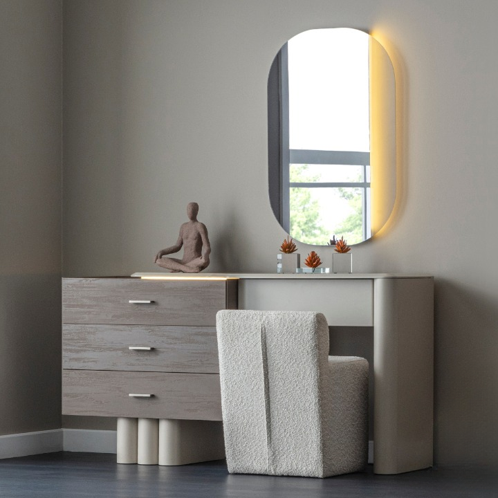 Dormitor Buclé, Intenso