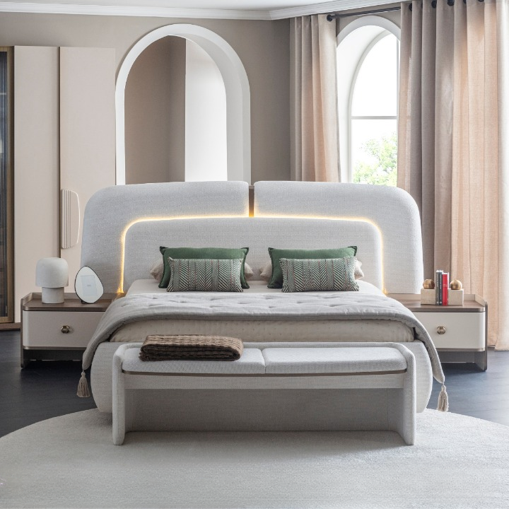 Dormitor Buclé, Modena