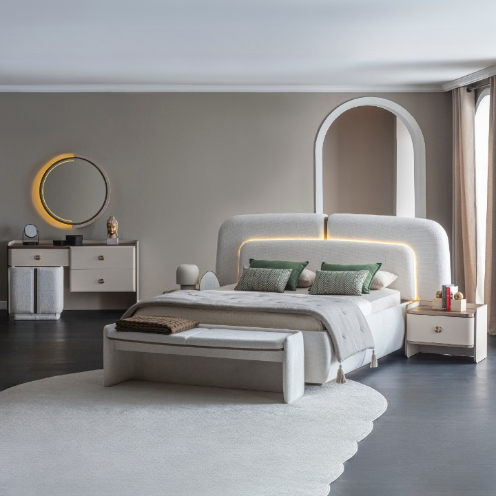 Dormitor Buclé, Modena