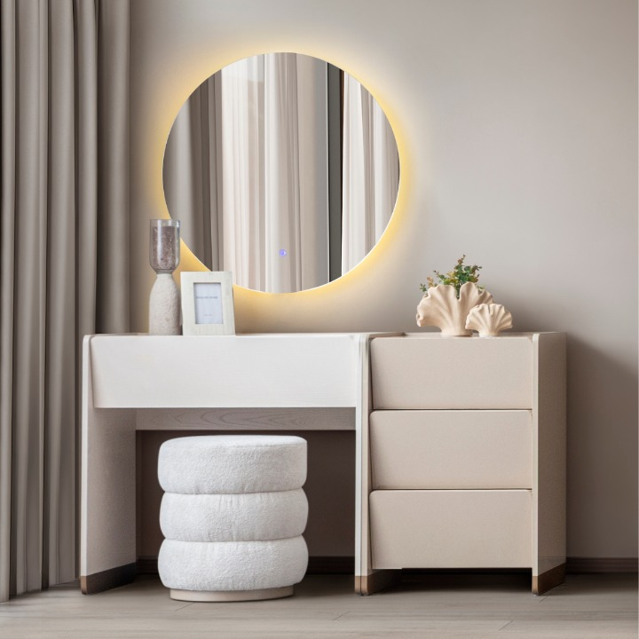 Dormitor Buclé, Sinsai