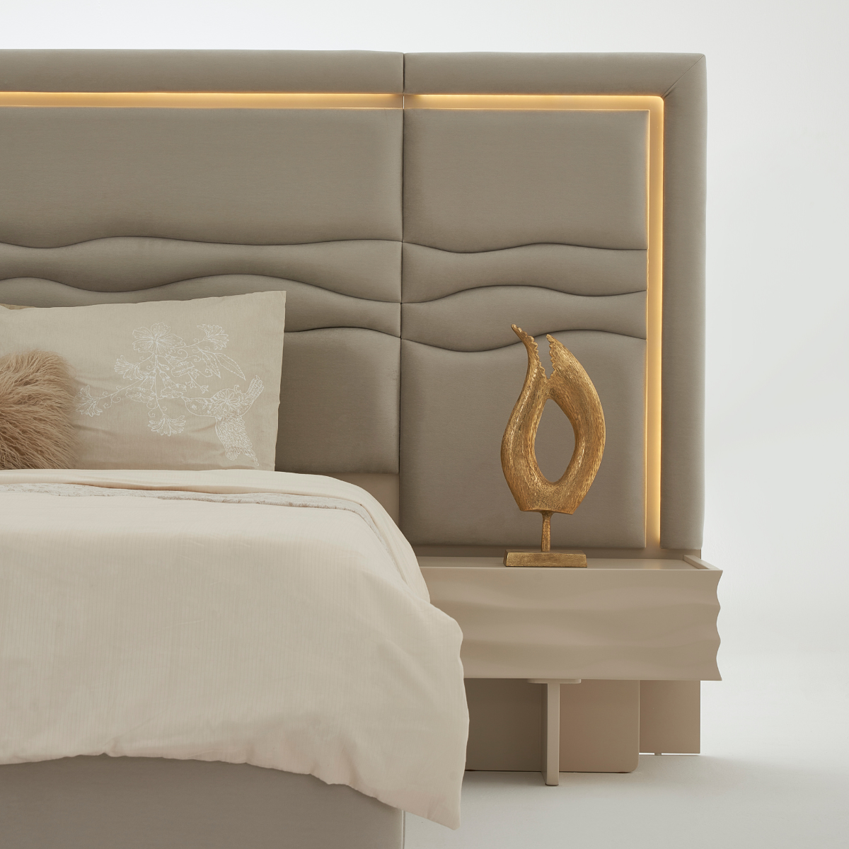 Dormitor Modern, Sili H