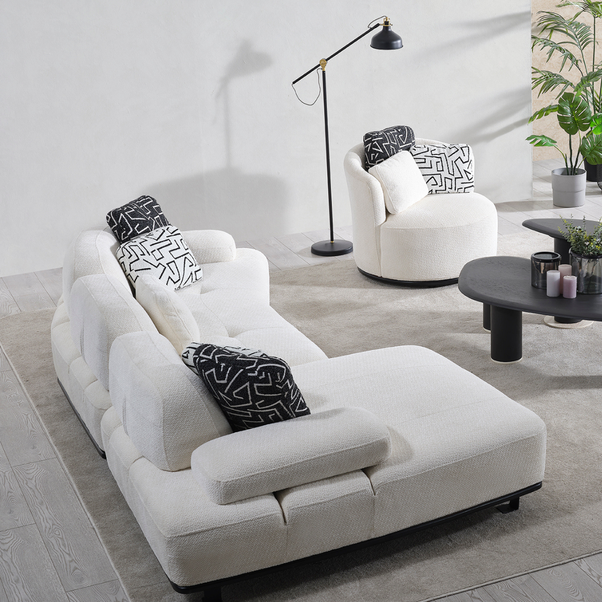 Coltar bucle, Perla Still