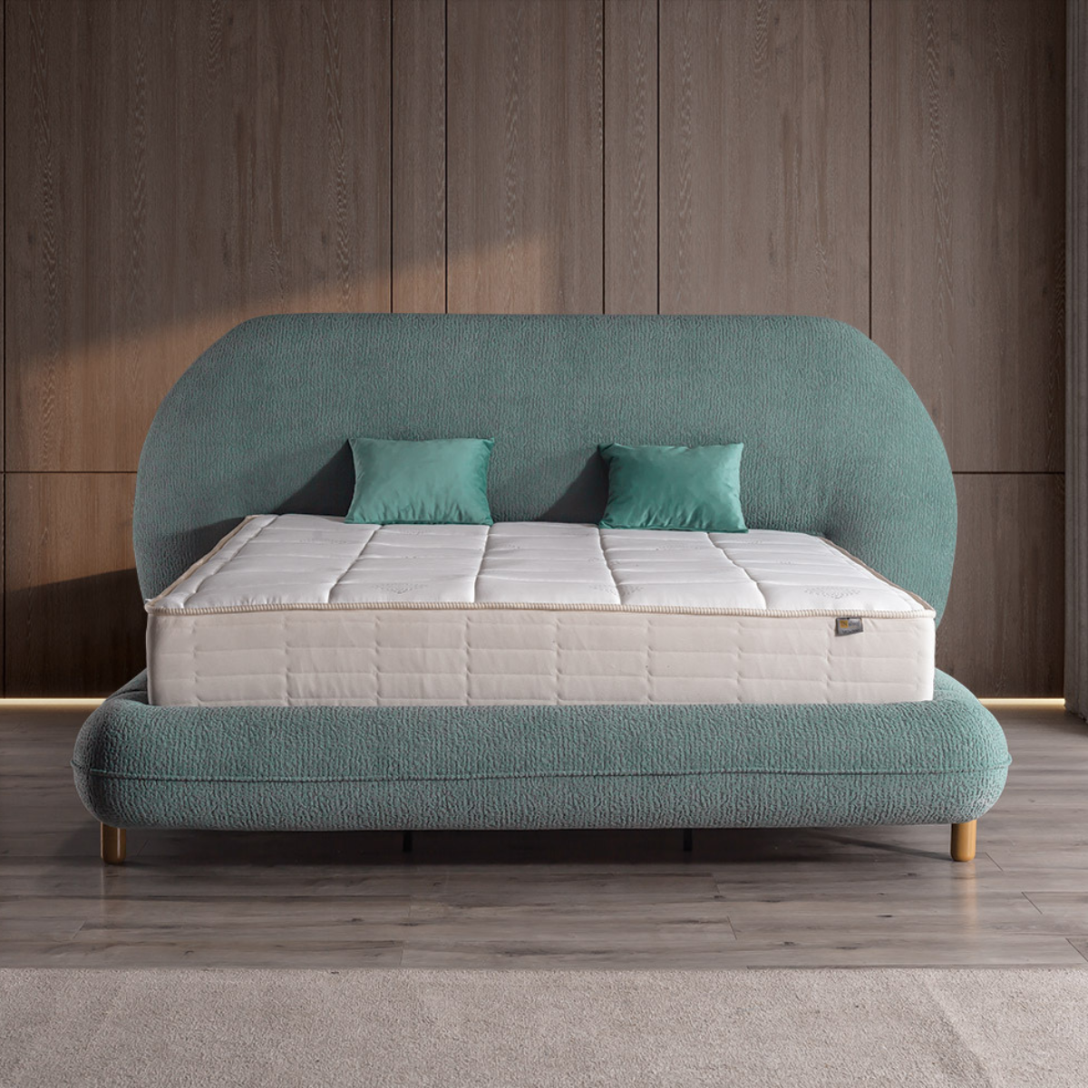 Pat tapițat de lux, Tokyo