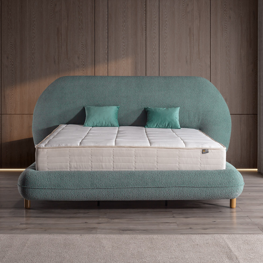 Pat tapițat de lux, Tokyo