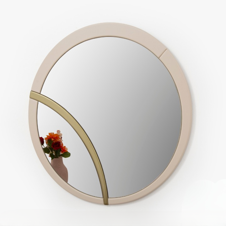 Comoda cu Oglinda, Azuris