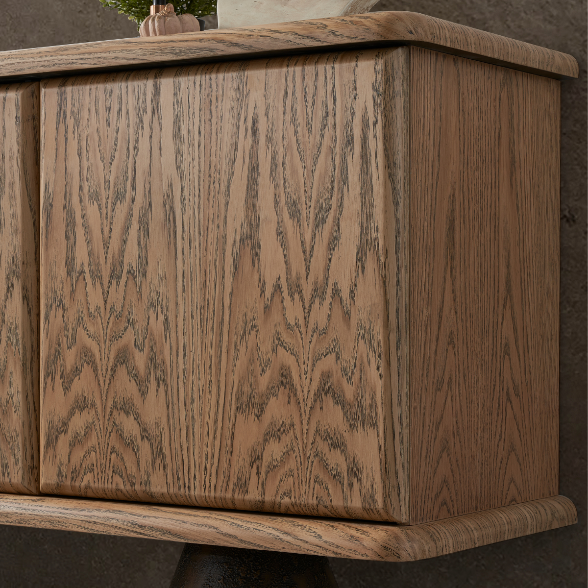 Comoda de Dining, Harmonia