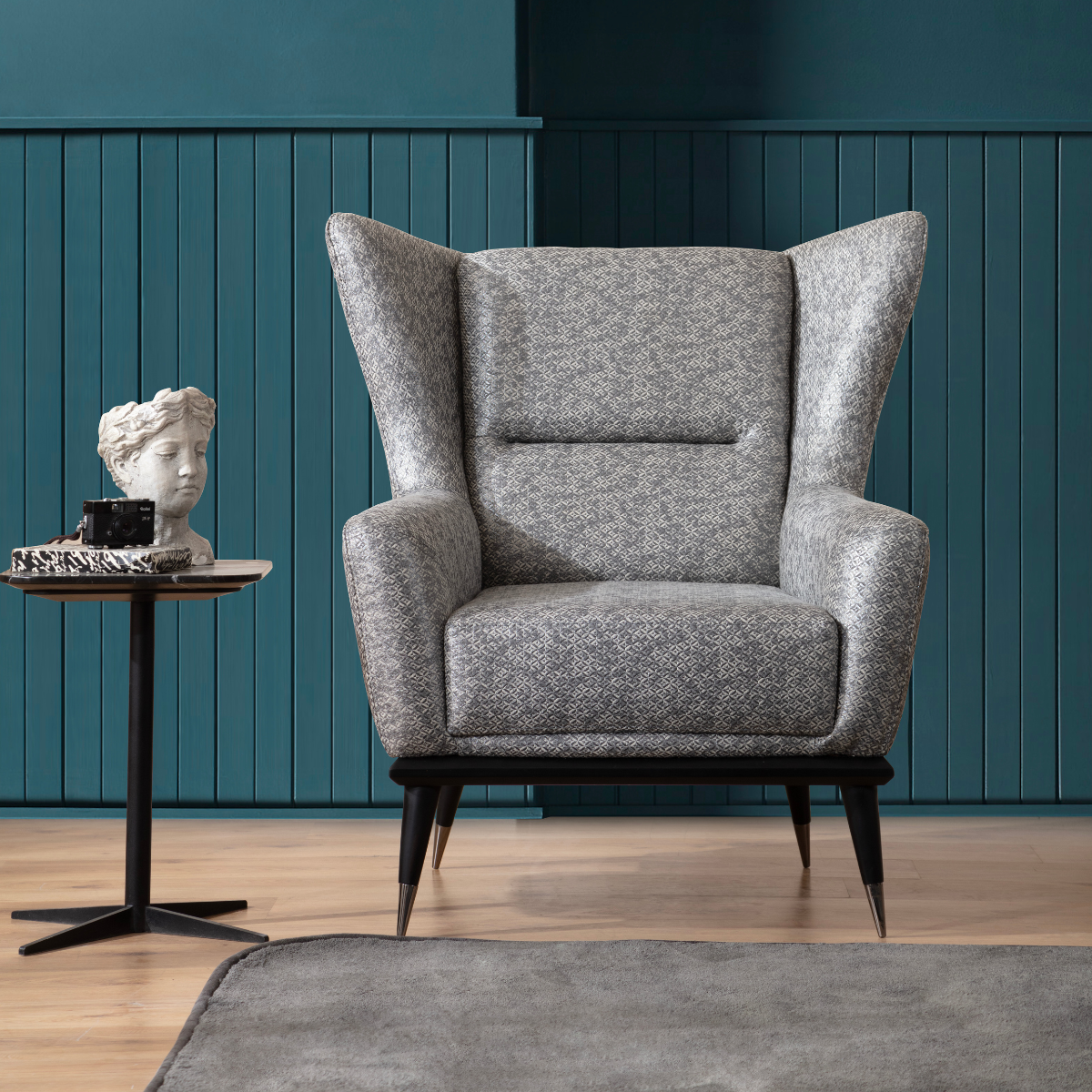 Fotoliu modern, Armada