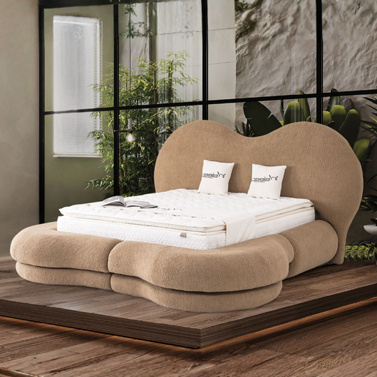 Pat Tapitat Bucle, Amora