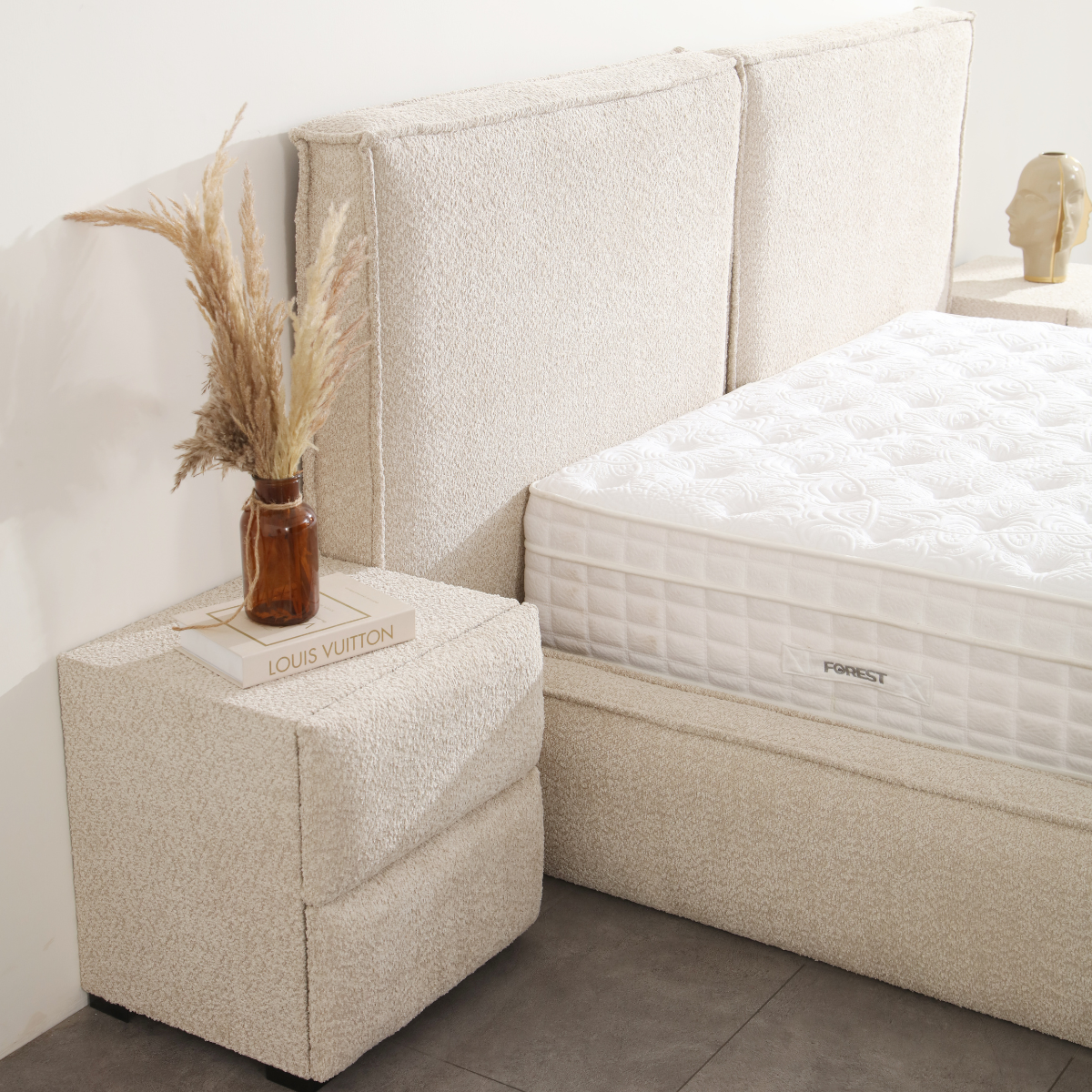 Pat Tapitat Bucle, Felix