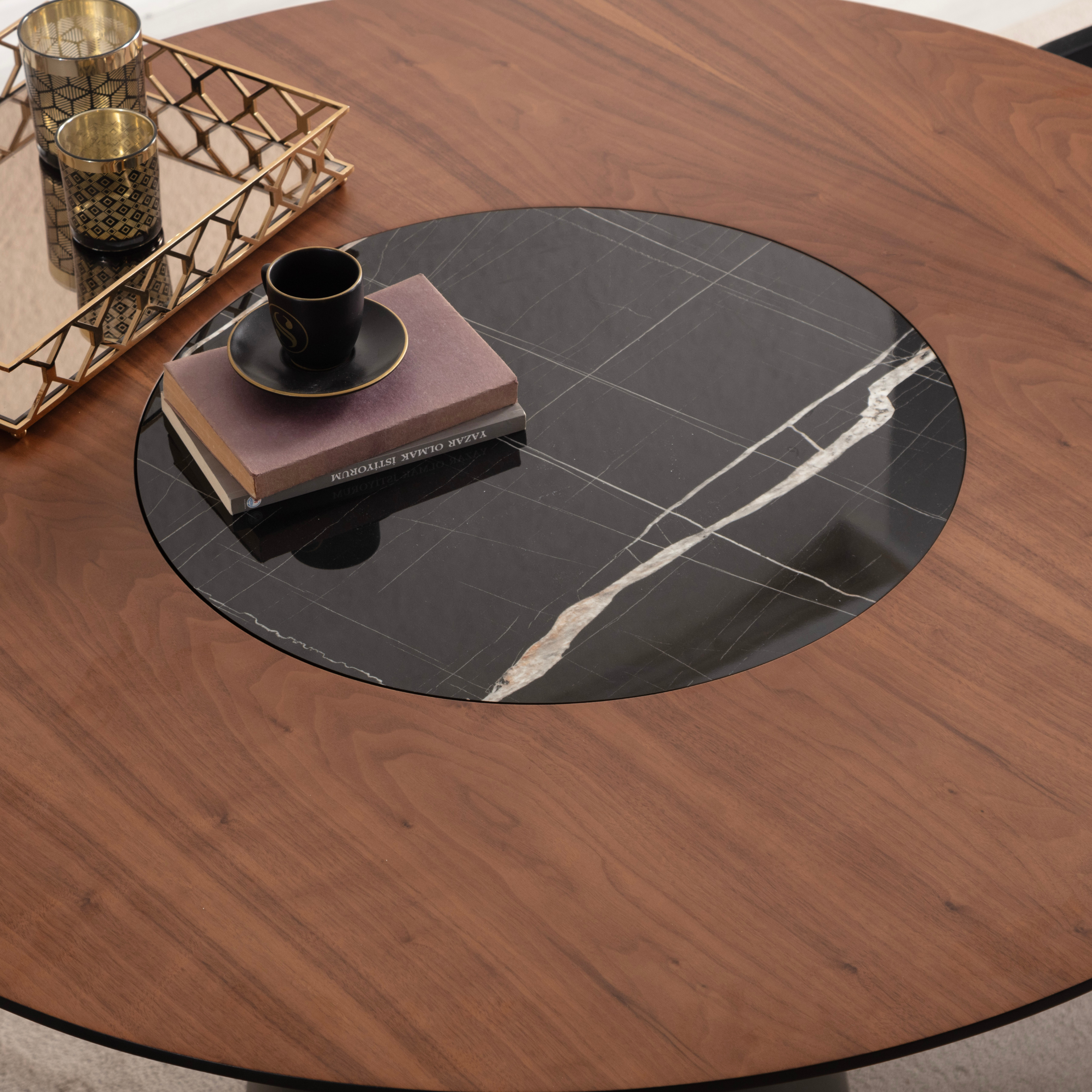 Masa de Dining, Roll T