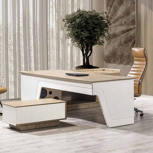 Birou managerial, Alfa Ekru