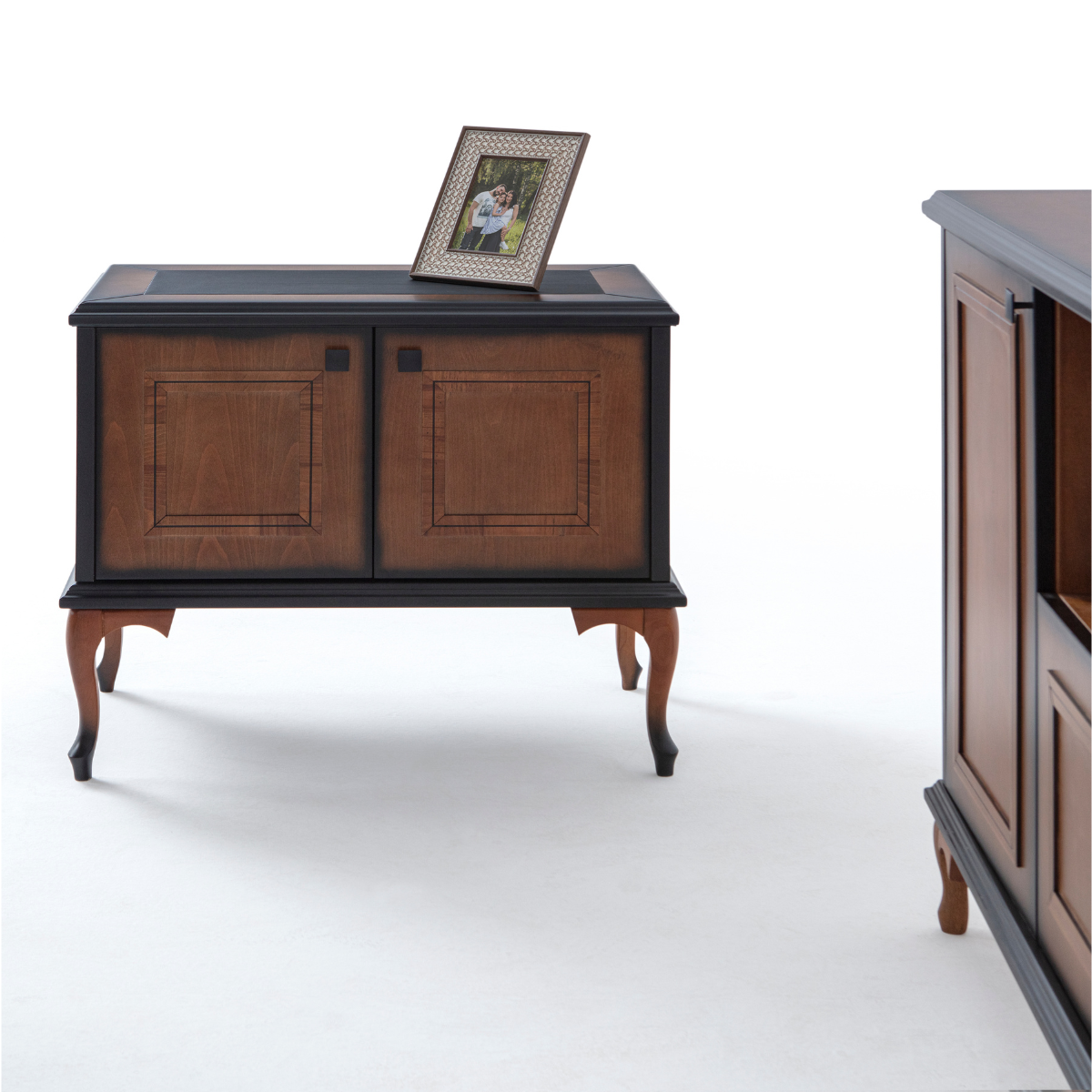 Birou managerial, Pugo Walnut
