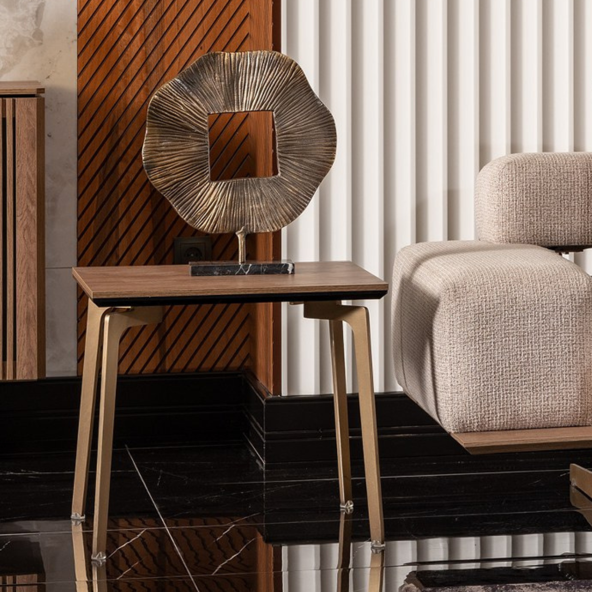 Colectia de Living si Dining, Liza