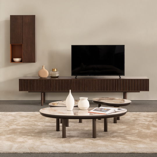 Comoda TV de lux, Monolog