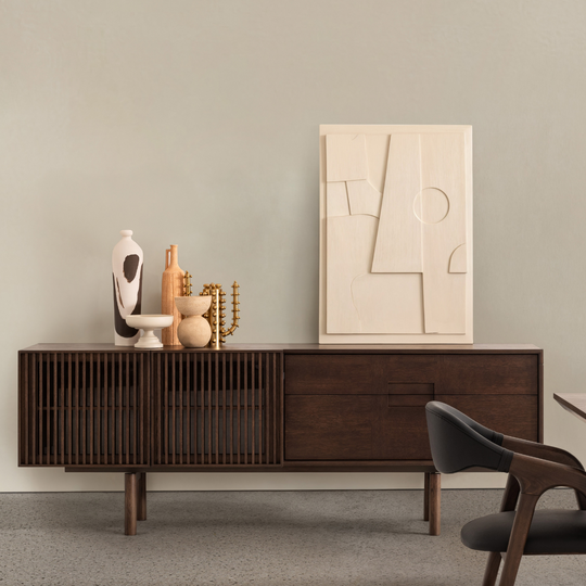 Comoda Dining de lux, Monolog