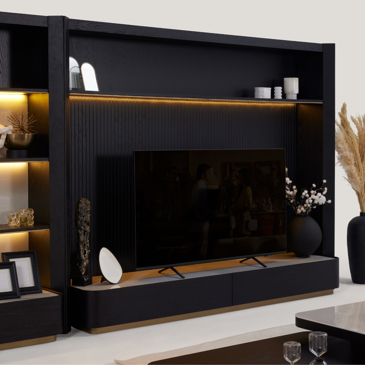 Colectia Moderna de Living si Dining, Petra