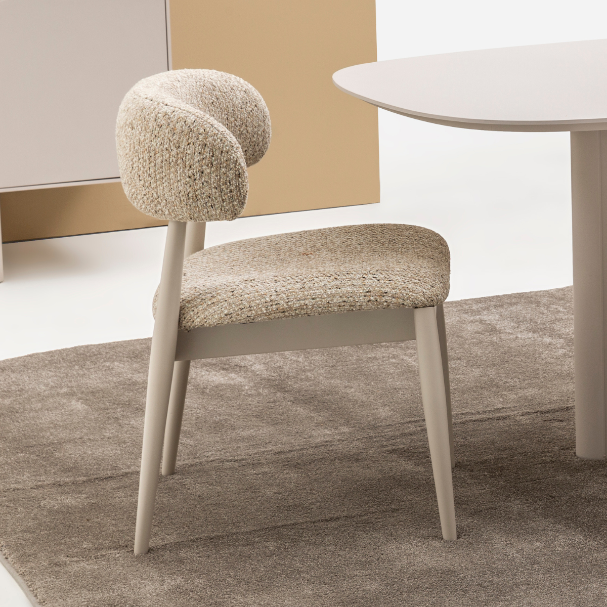 Colectia de Living si Dining, Prime