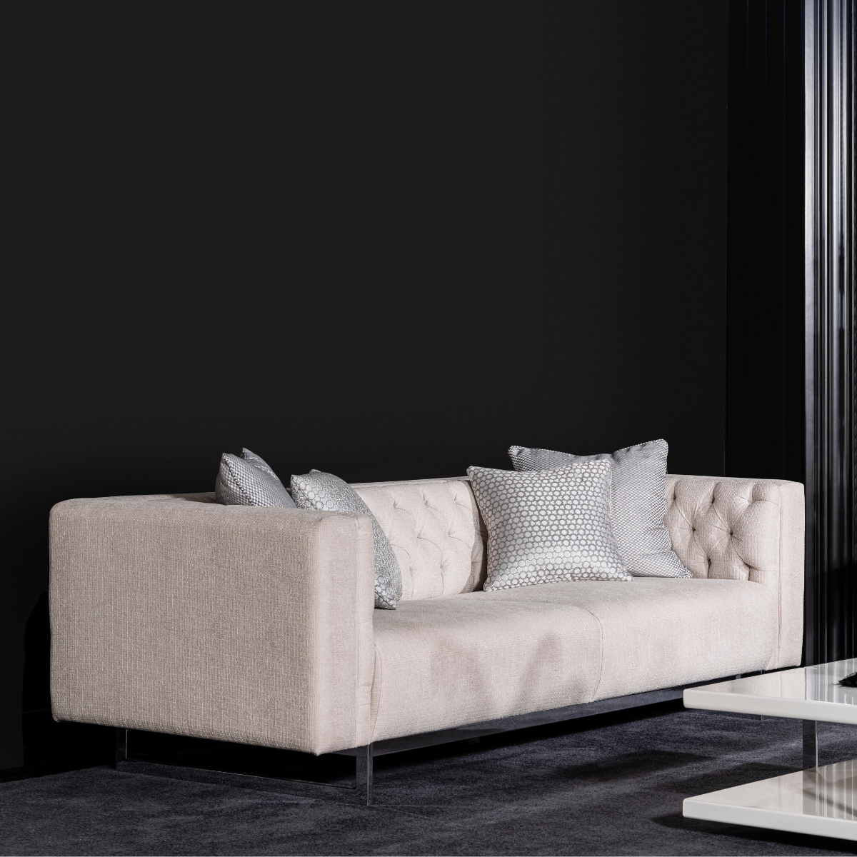 Colectia de Living si Dining, Varma