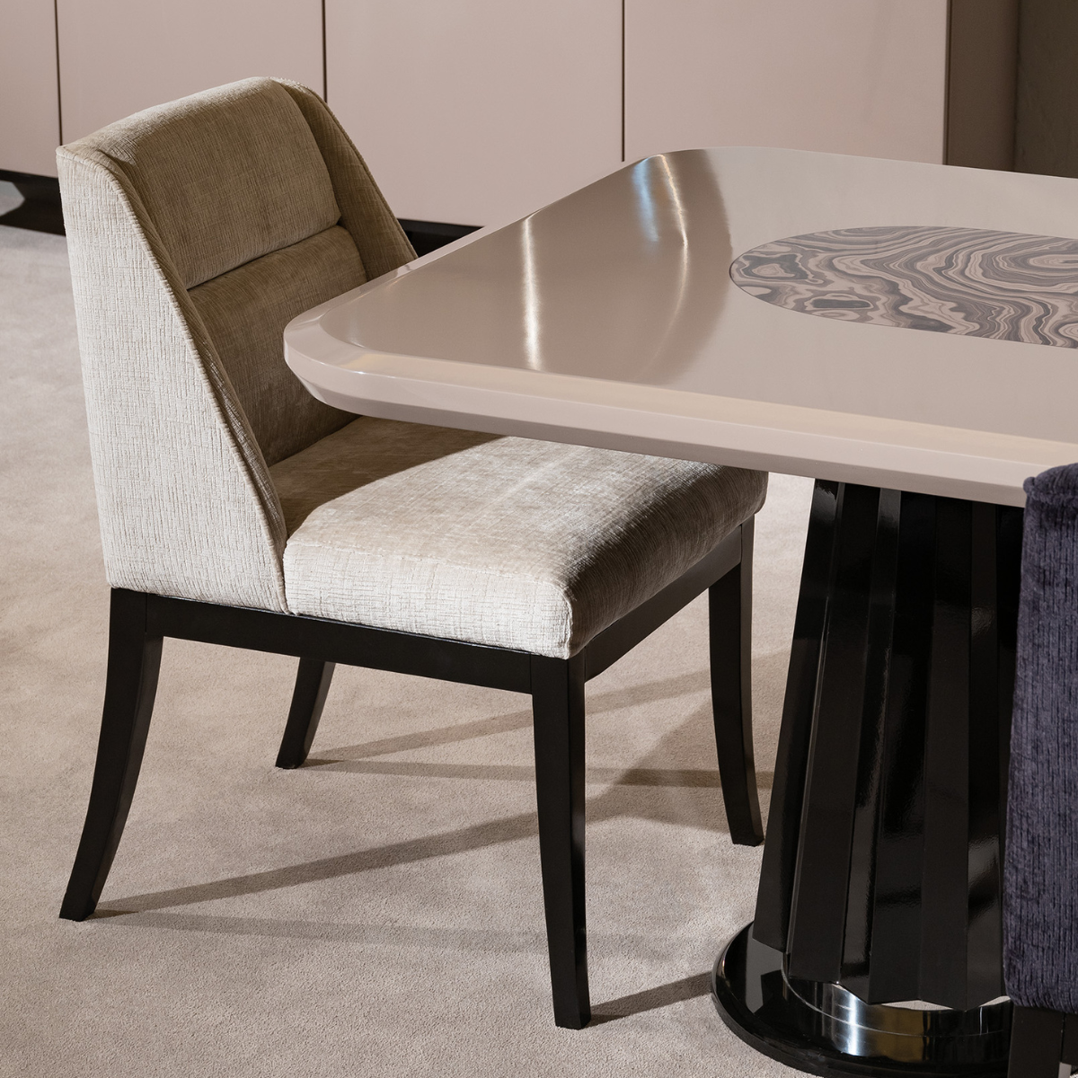 Colectia Moderna de Living si Dining, Riyad