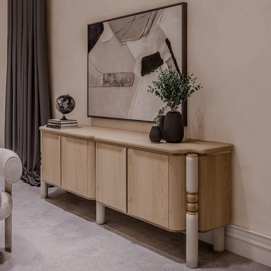 Comoda Dining de lux, Tokyo M