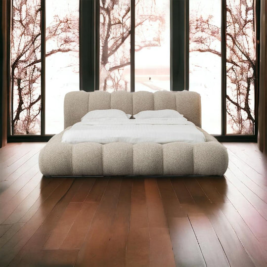 Pat tapițat modern, Bucle crem