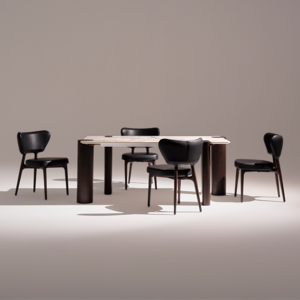 Masa de Dining, Opus