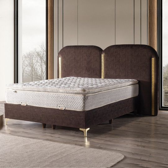 Pat tapițat de lux, Dolce