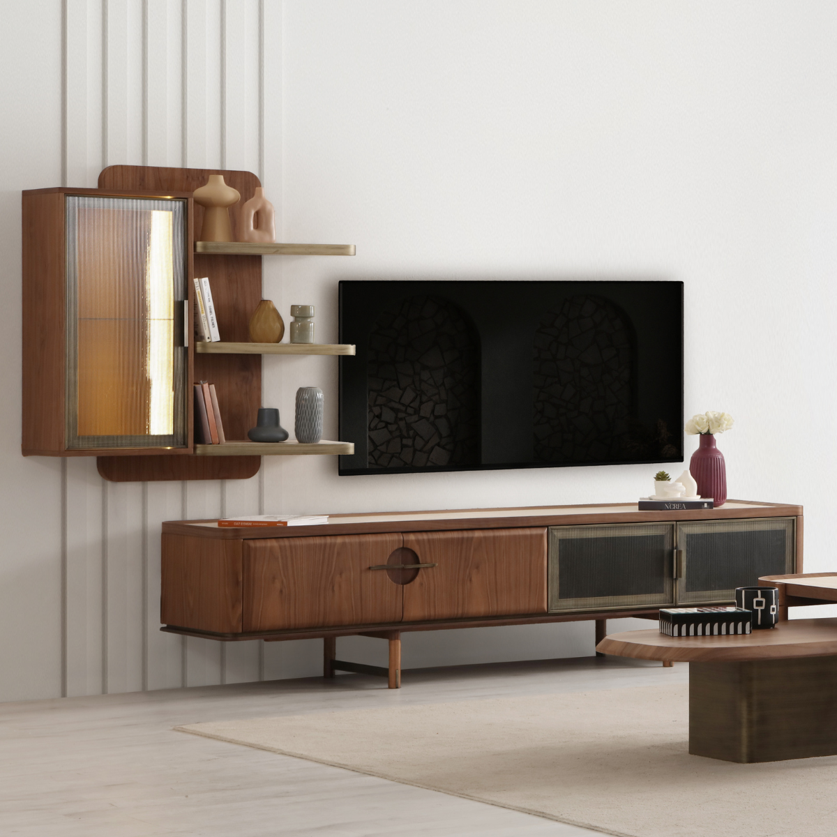 Comoda Tv, Sonata