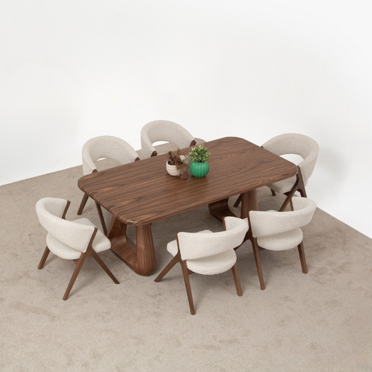 Masa de Dining, Alvin