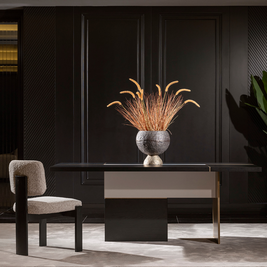 Masa de Dining, Etro